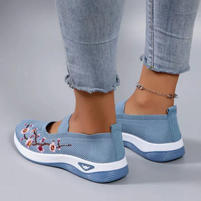 UseFlex – Dames Orthopedische Comfortschoen met Bloemen Borduurwerk CloudPlus™ - BEPERKTE VOORRAAD